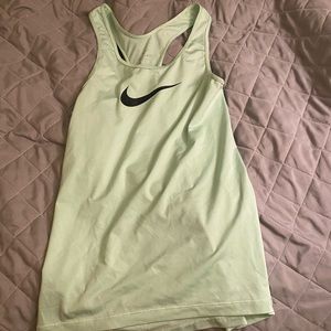 Nike exercise tank top